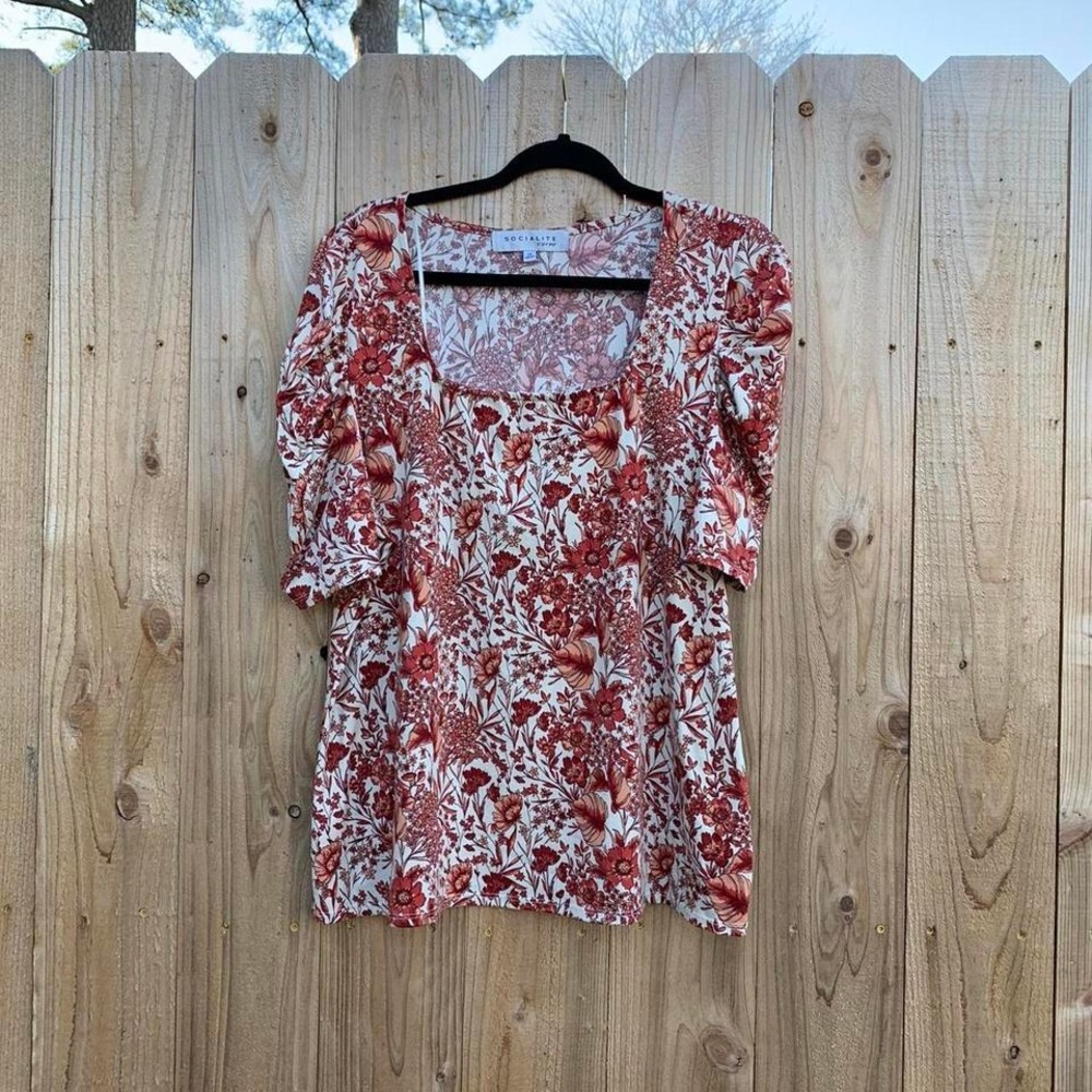 Socialite Curve floral top size XL